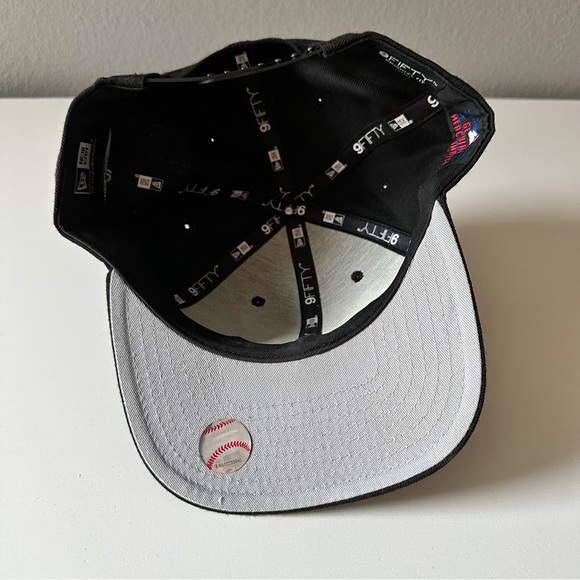 New Era Adjustable Kansas City Royals America Hat - Picture 4 of 5